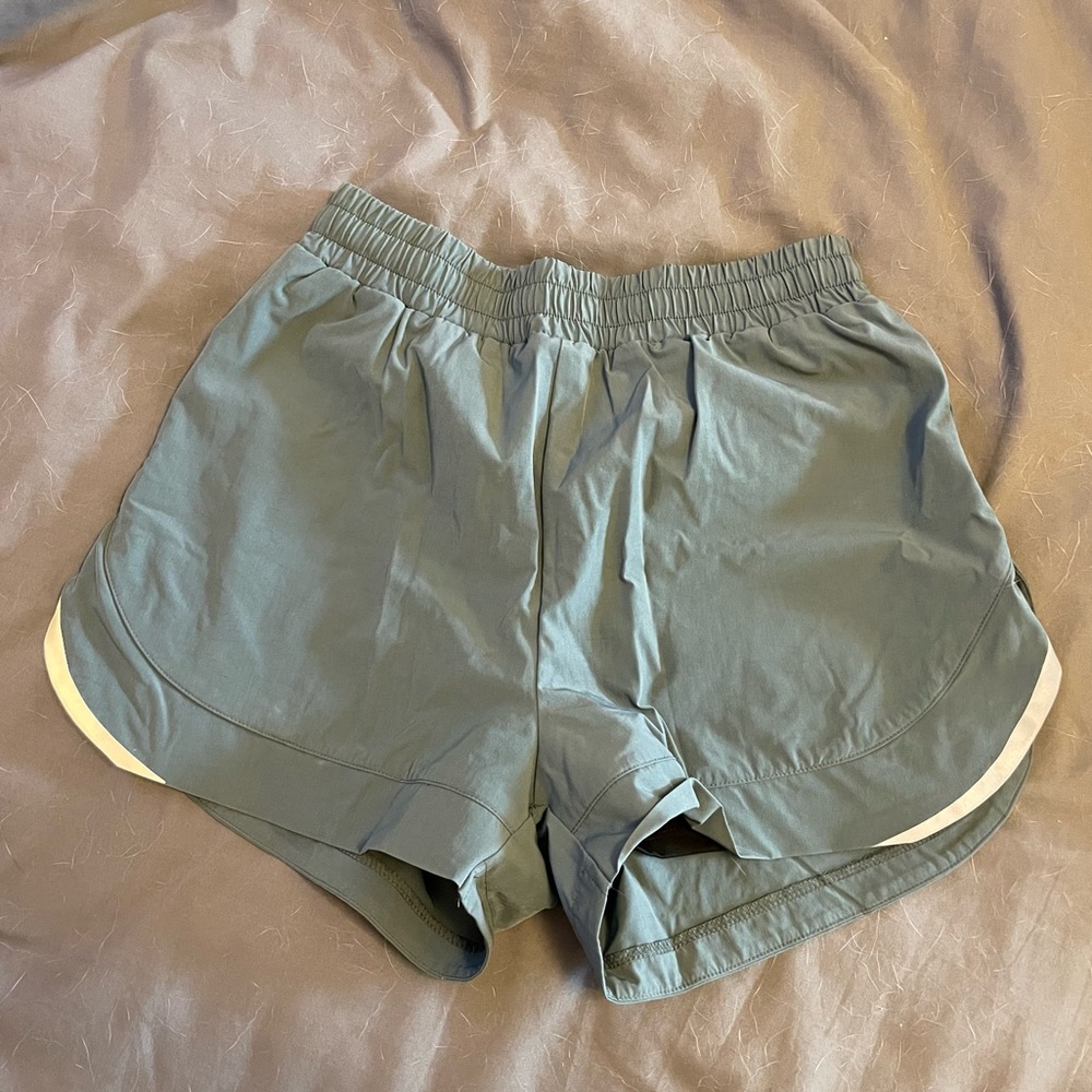 Alphalete shorts